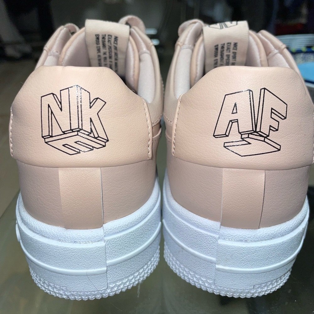NIKE AF1 pixel particle